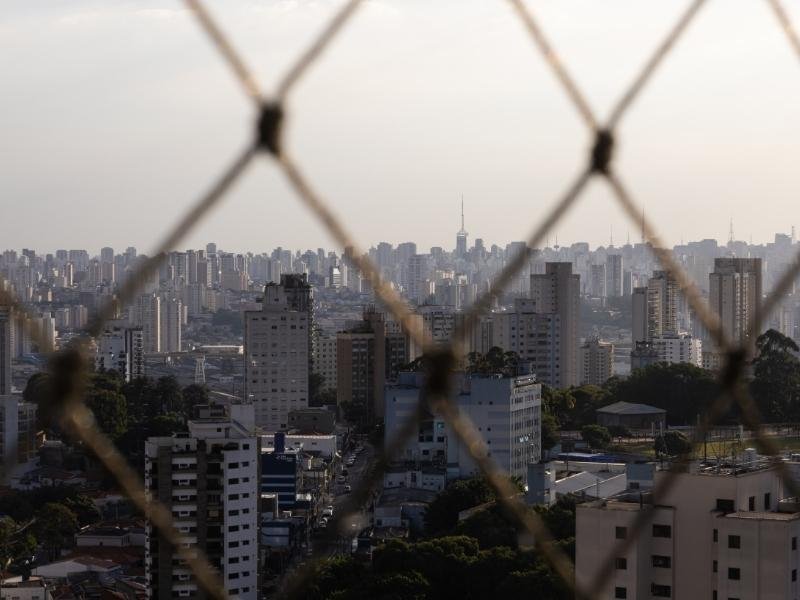 Instalação de rede de proteção em Itaparica